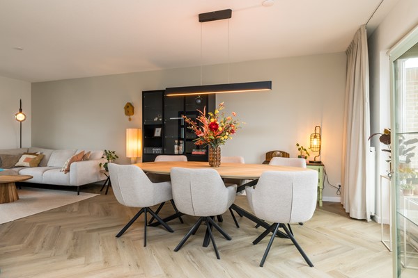 Foto - Te koop: Instapklare gemoderniseerde geschakelde 2 onder 1 kap woning in Simpelveld